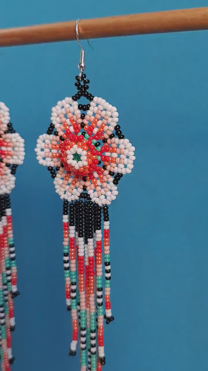 Flower Earrings, Mexican folk art, Huichol Earrings, Mexican earrings, Beaded Flower, Native american earrings, Mexican Jewelry, AF-0948